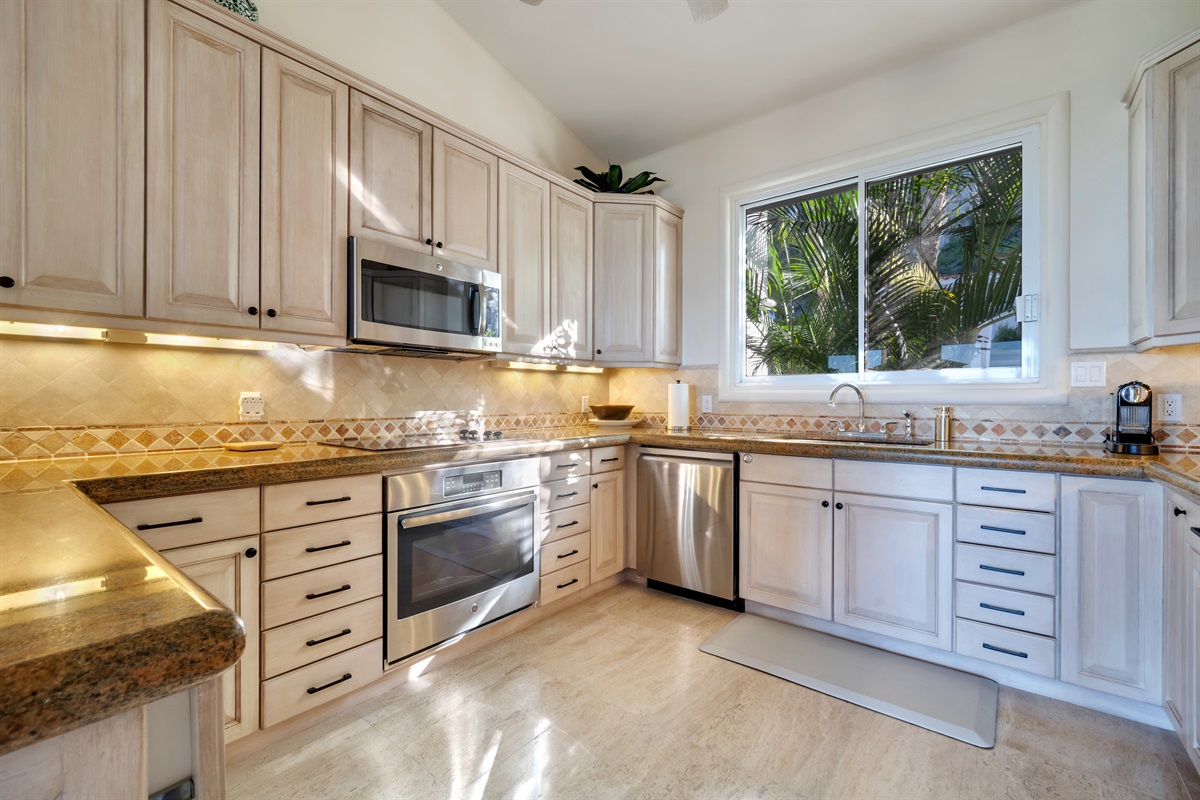 Beautiful gourmet kitchen