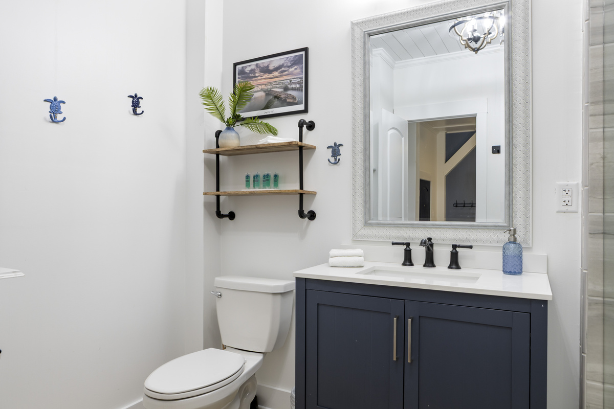 Bath linens provided