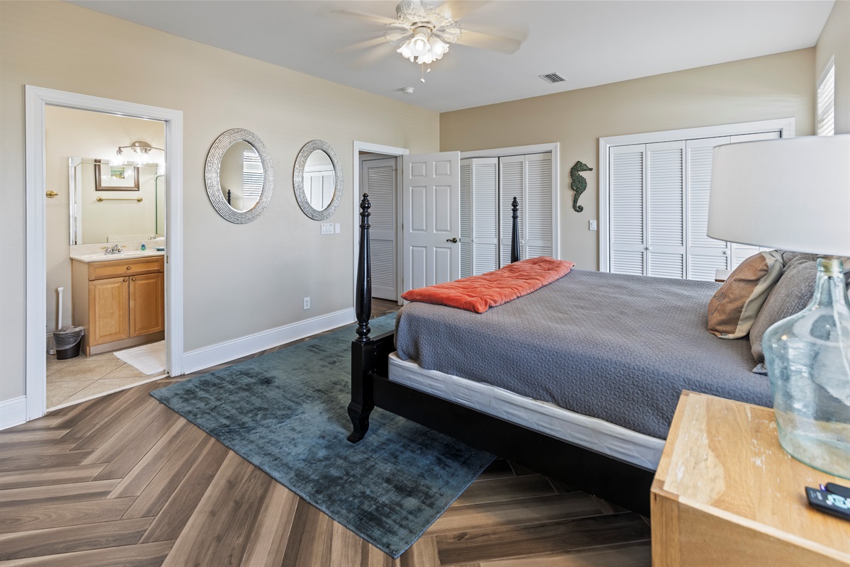 4th Bedroom (3rd Floor)