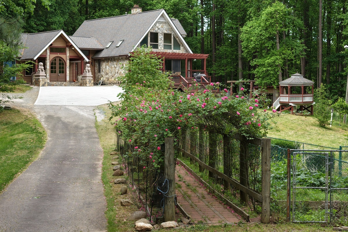 Spring 2026 Rosewalk