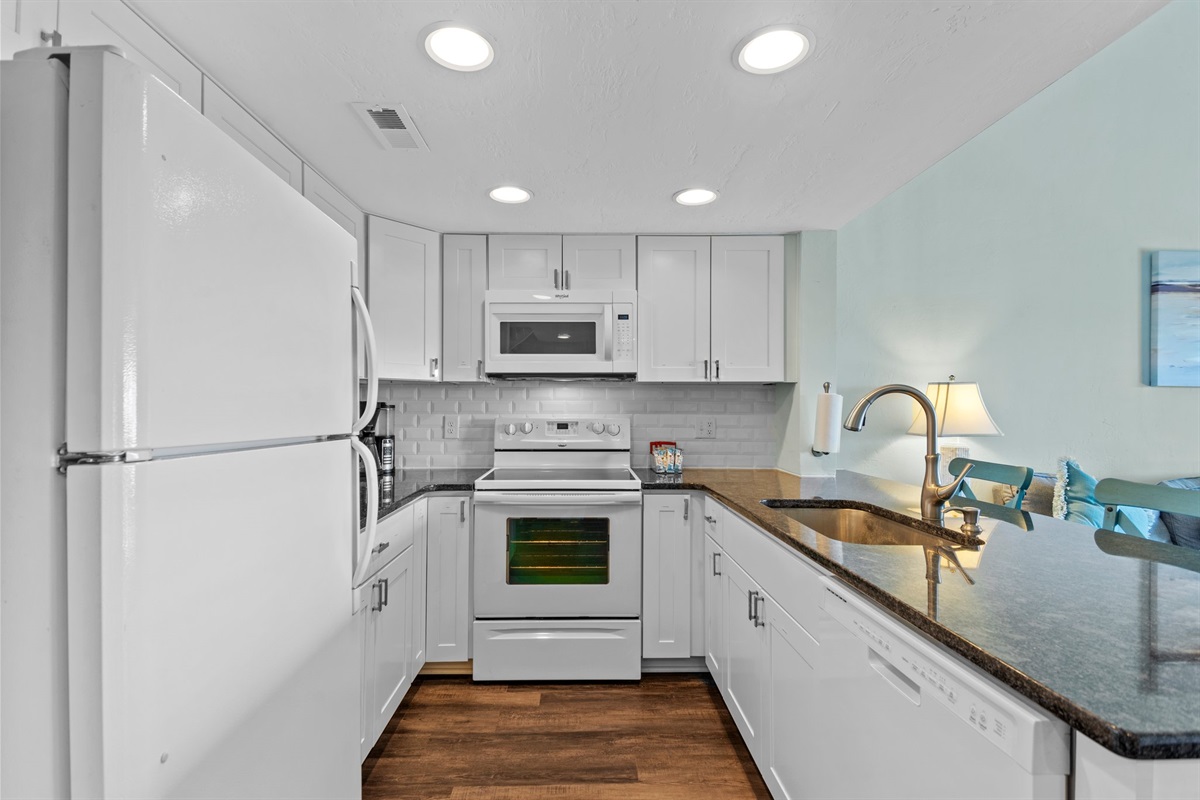 Large, well-equipped kitchen