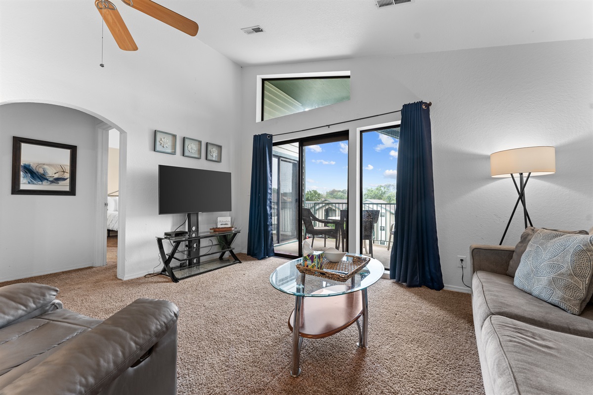 Kick back with the Smart TV and step straight onto the balcony when you want fresh air and a quieter moment.