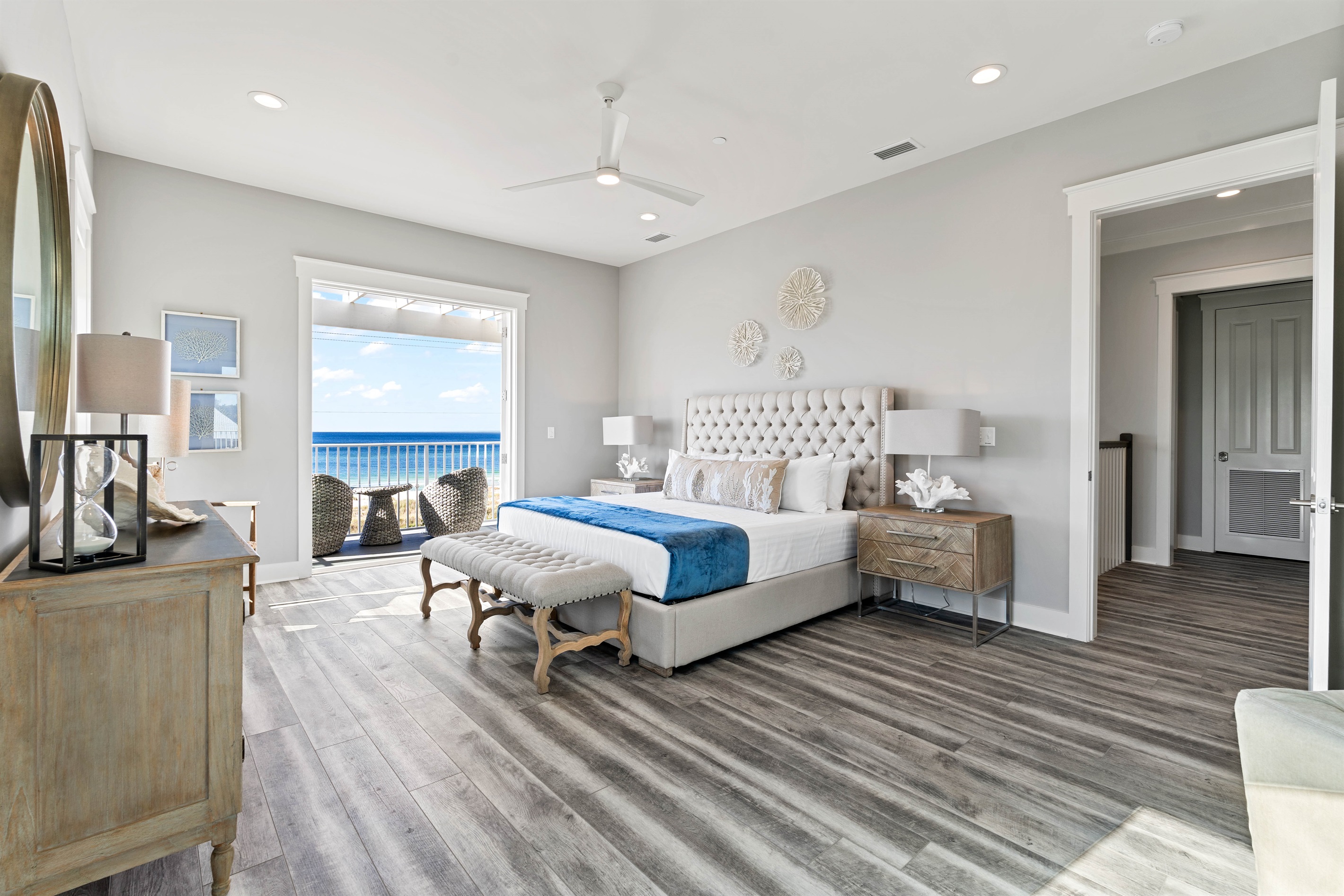 Master King Bed