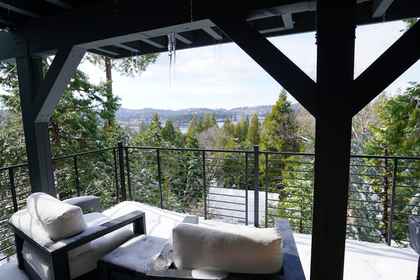 Winter view from the lower deck.