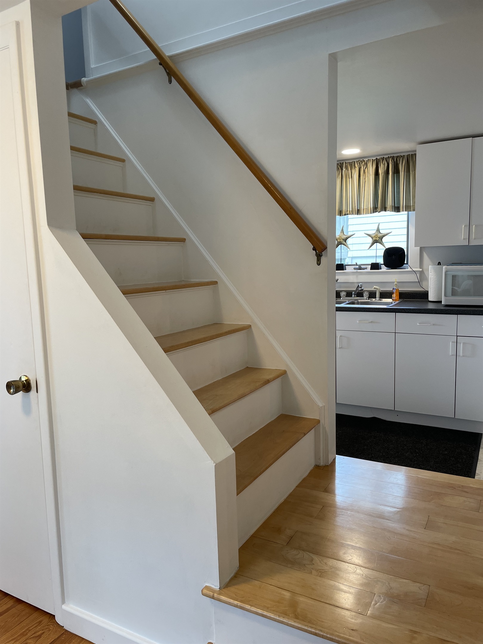 Stairs to all 2nd floor bedrooms