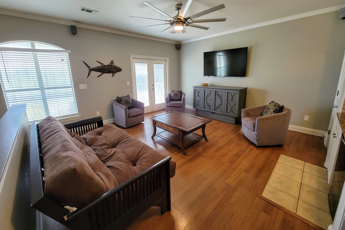 3rd Floor Game Room, Balcony, Kitchenette, bar, Murphy bed, and Smart tv