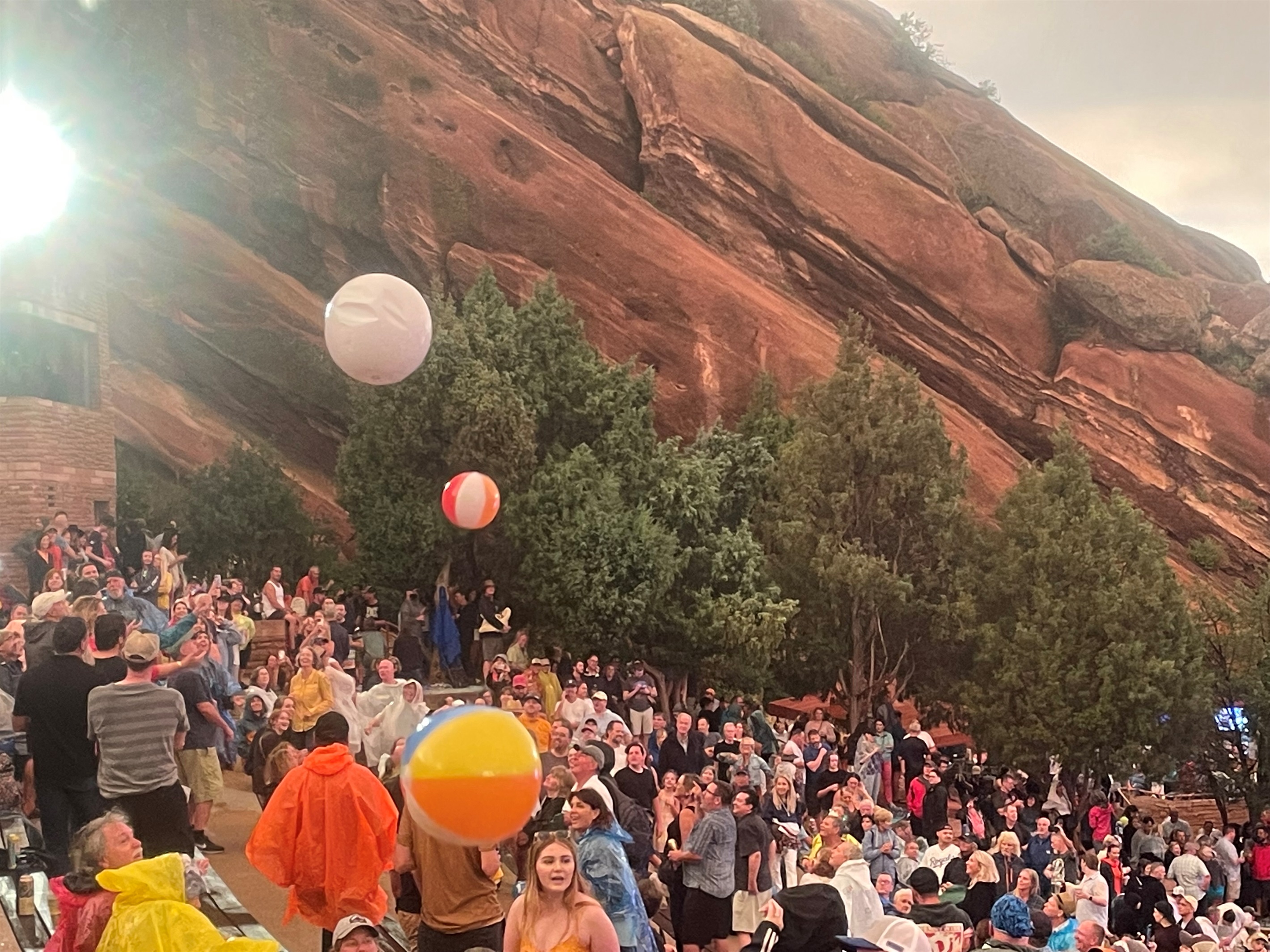 Red Rocks (14 miles, 23 minutes)