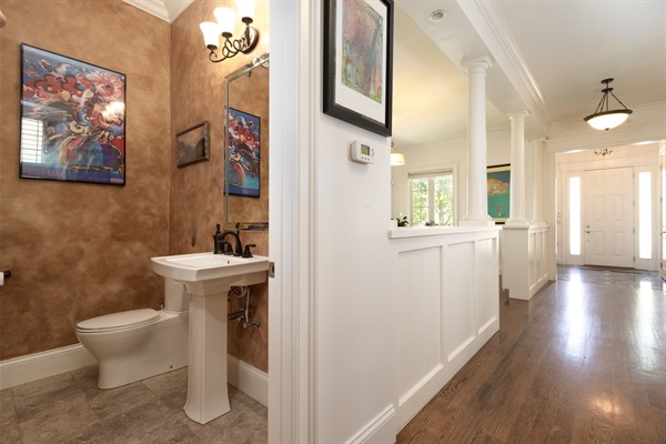 The Irish Grand | 4BR Home | 0.5 Mi to Campus | Sleeps 20, photo 17