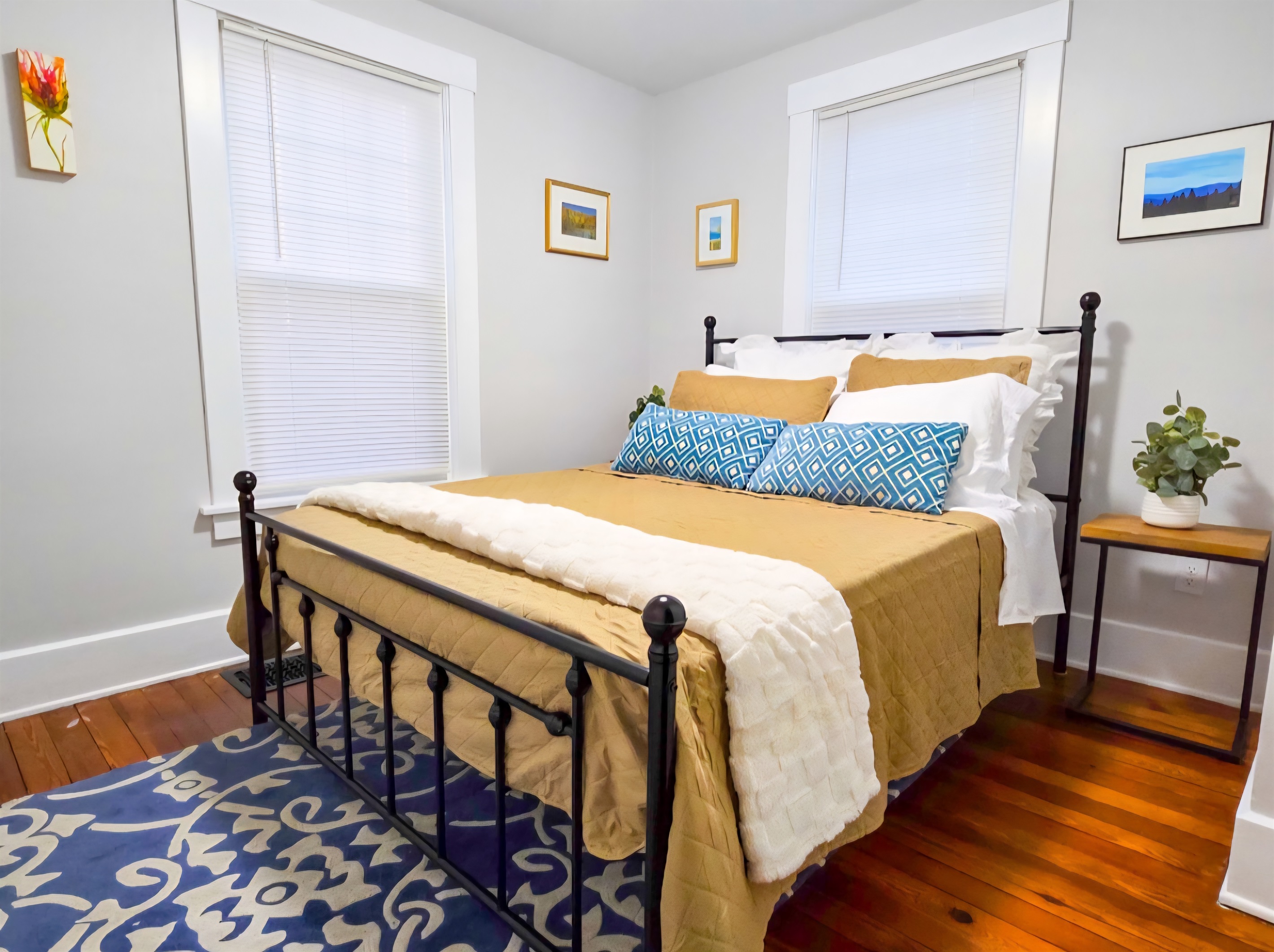 Bedroom 3 queen bed on second floor