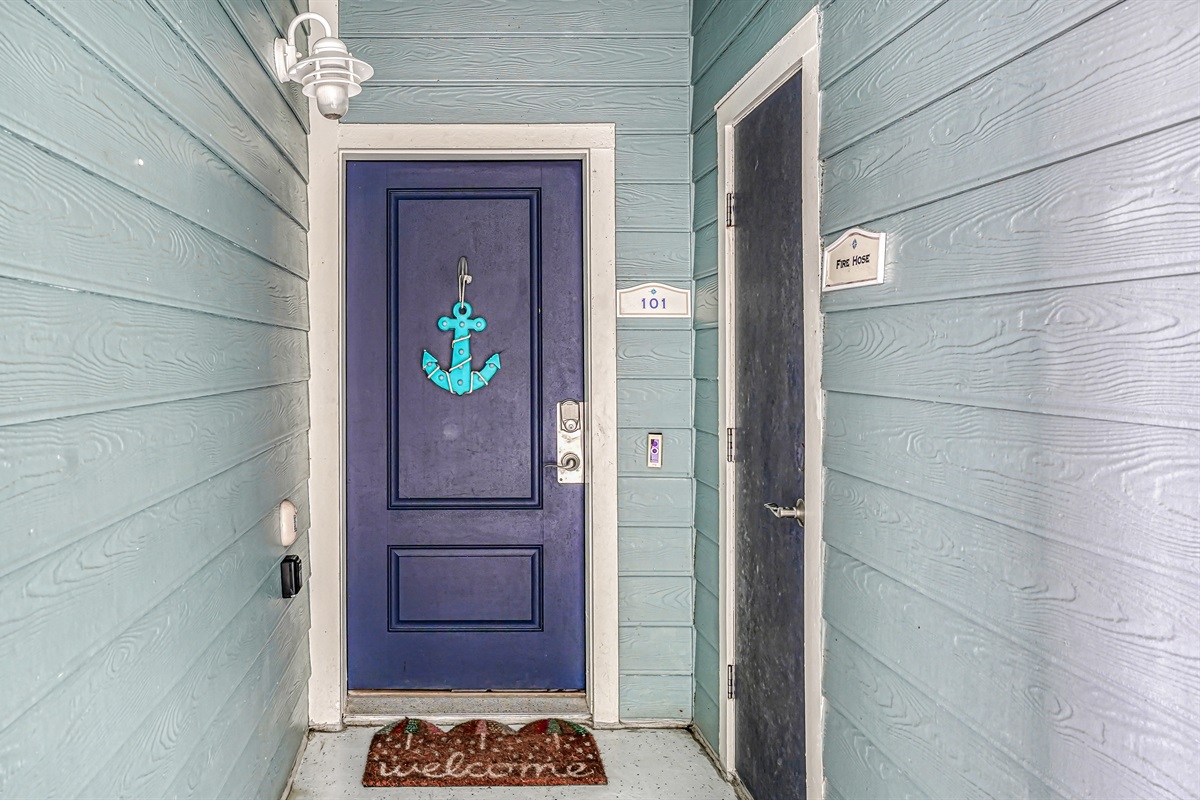 2a760ba1e33440388ccec52e5723be24 Large | Beachhouse | Texas | TX | Vacation Homes | Galveston | Crystal Beach | Kokomo | Breezy Days | Beachfront Elegance | Sunrise Serenity | Southern Sands Property Management, LLC