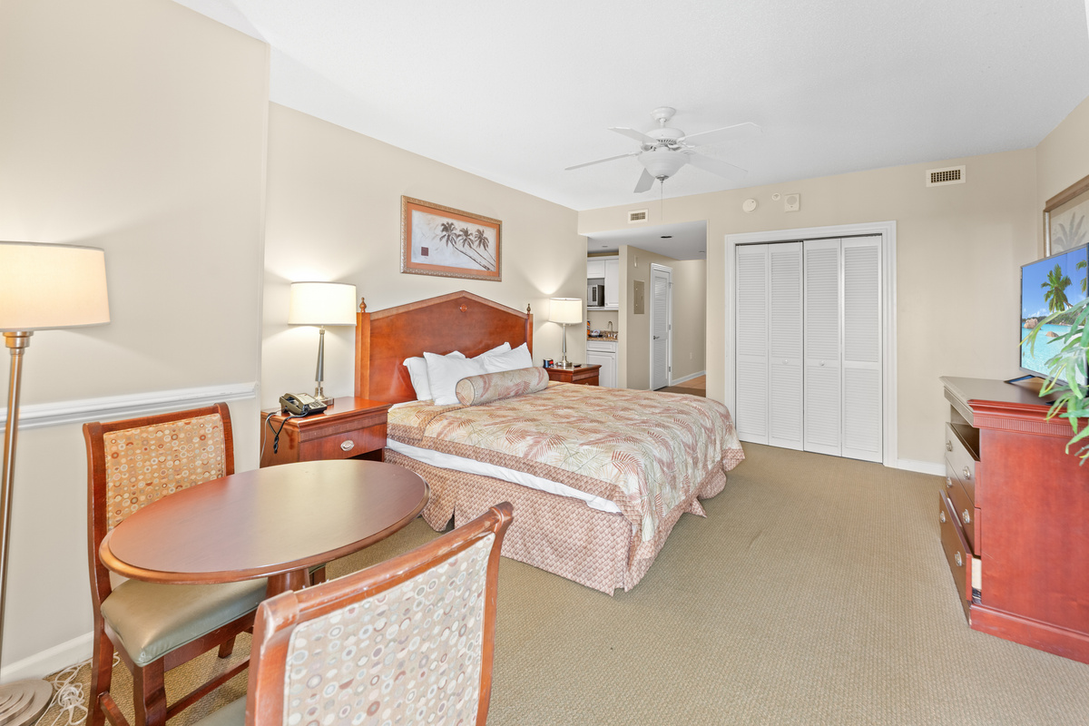 3rd Bedroom with king bed, kitchenette and ensuite