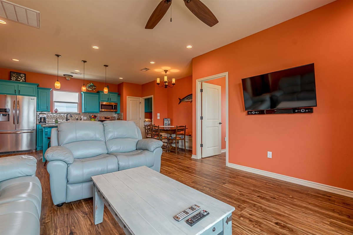 2aa3f64a16d7428b8236cc7c89815e0b Large | Beachhouse | Texas | TX | Vacation Homes | Galveston | Crystal Beach | Kokomo | Breezy Days | Beachfront Elegance | Sunrise Serenity | Southern Sands Property Management, LLC