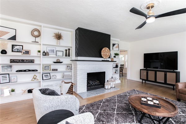 Freshly Updated 5BR2.5B 5min to ND Stadium, photo 6