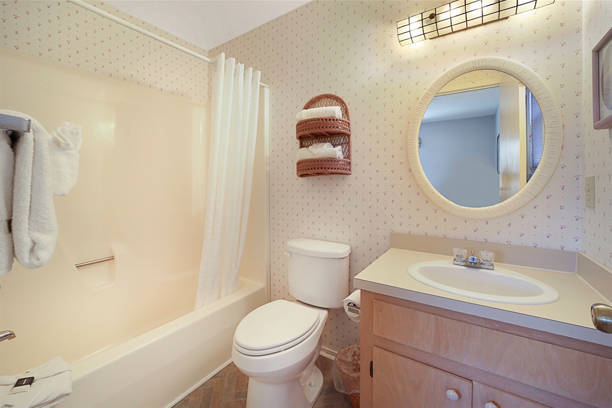 2nd Bathroom