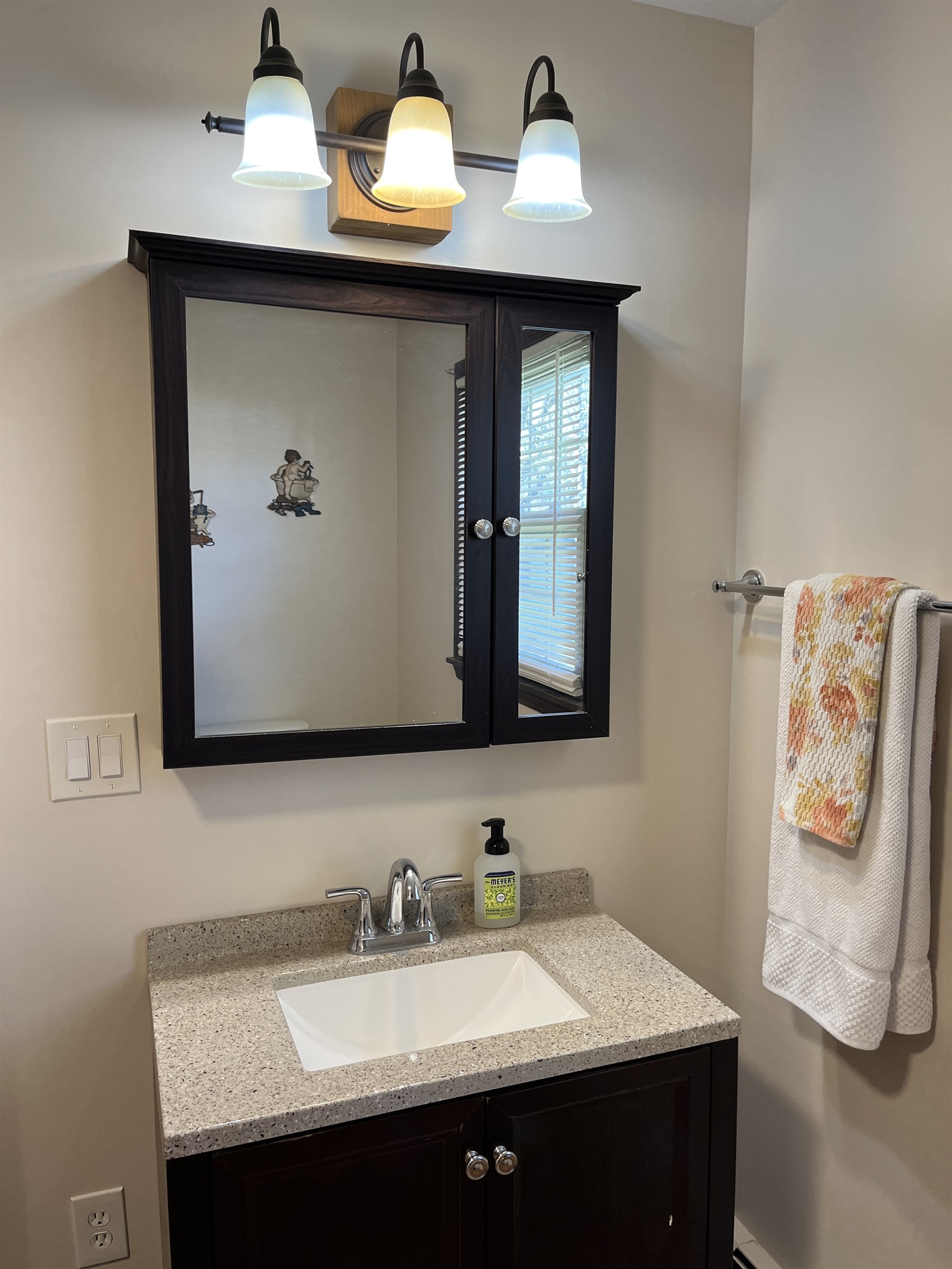 1st floor bath with shower