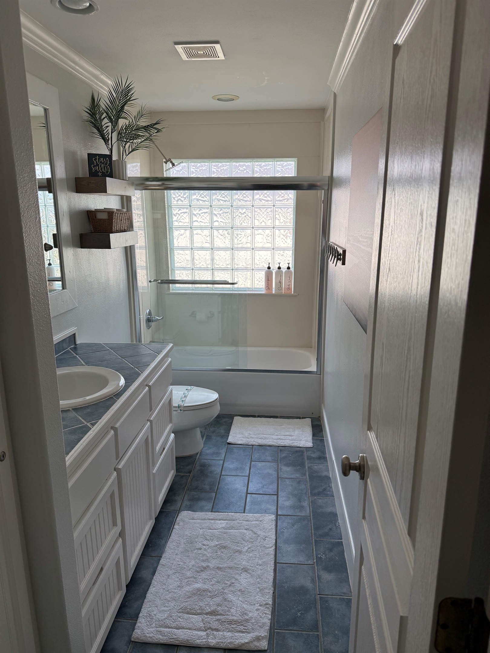 Upstairs shared bath