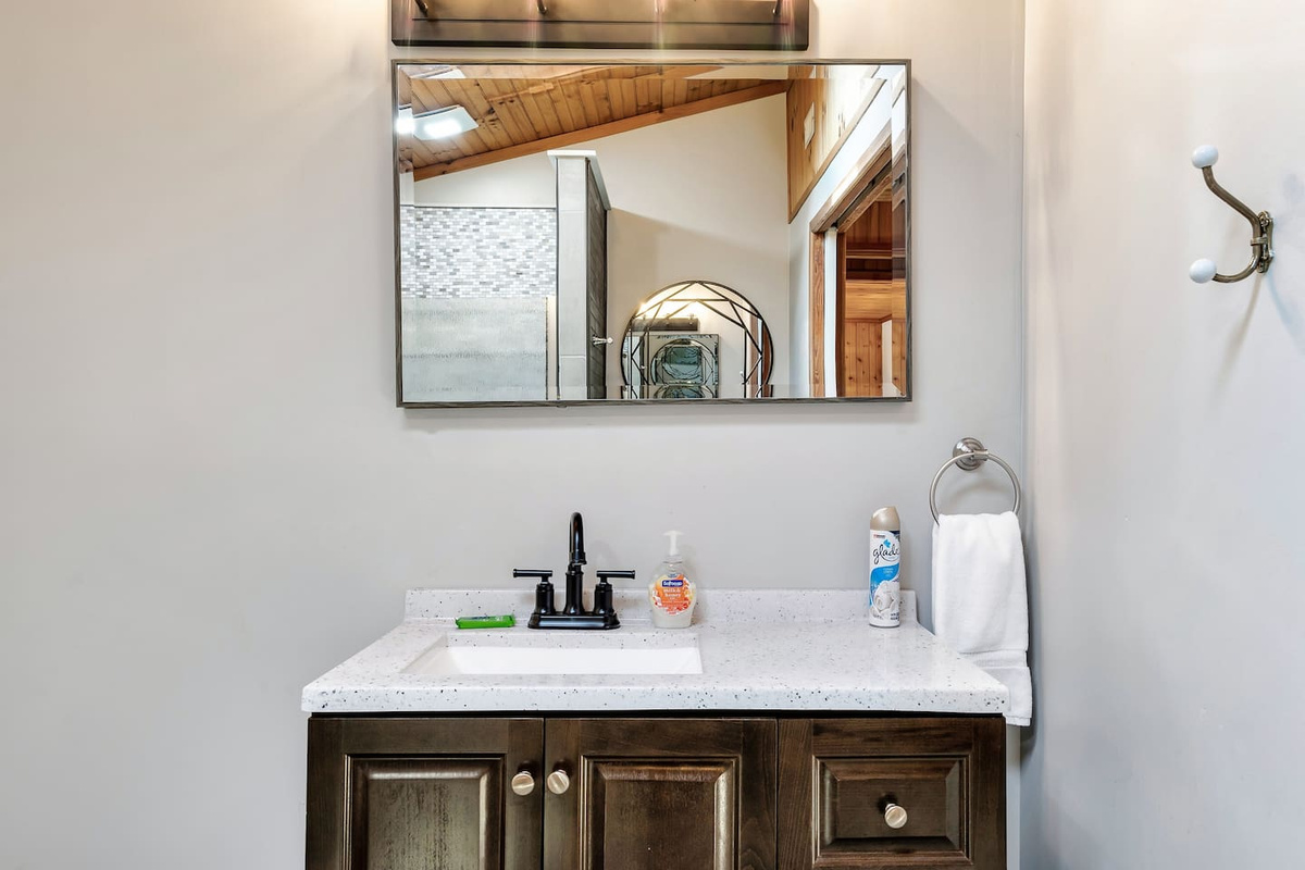 2nd upstairs bathroom
