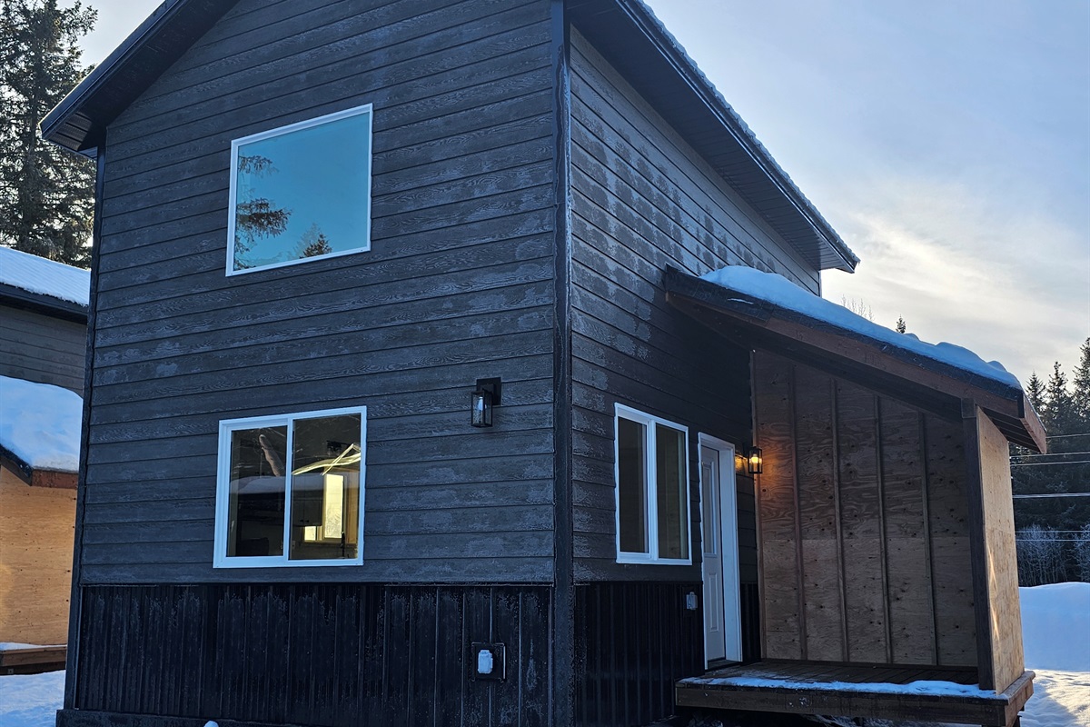 Outside of Cabin - 10 cabins located on the property.