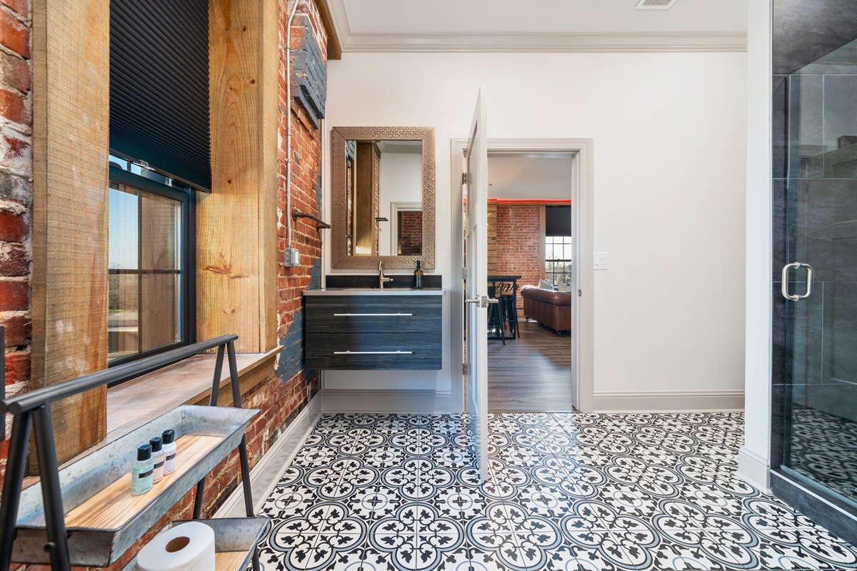[Bathroom 4] The Second Bathroom is Shared with the Second Bedroom and the Main Part of the Condo