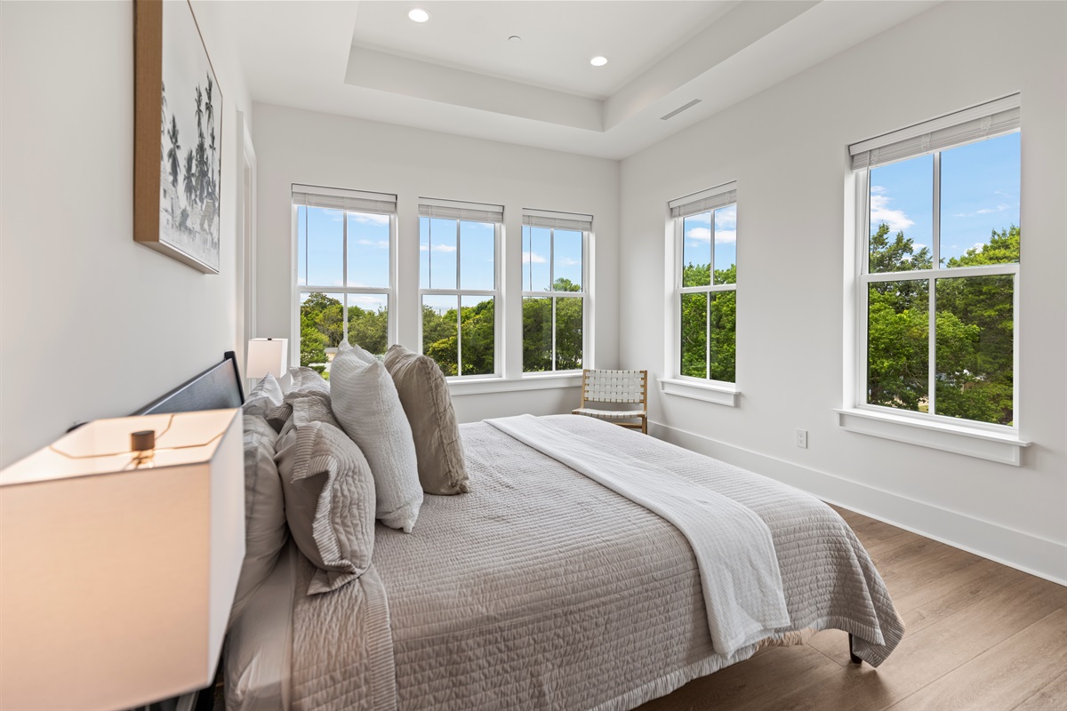 4th Bedroom (3rd Floor)