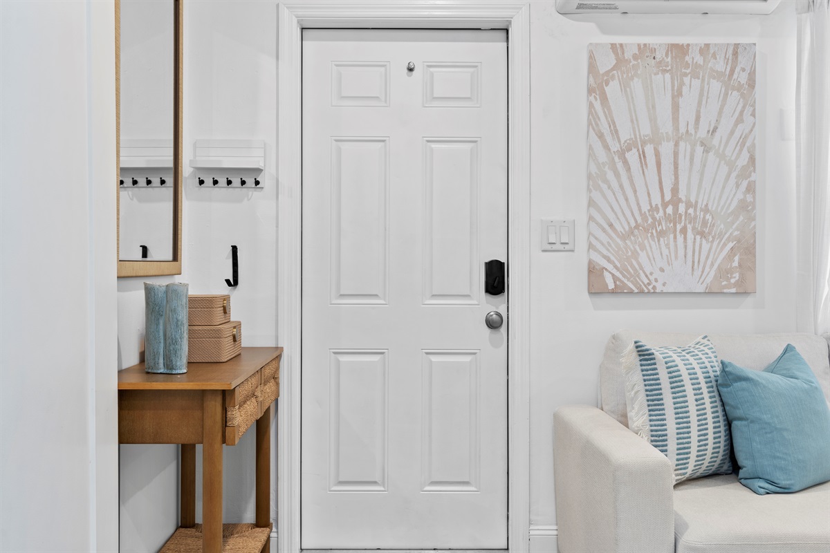 Welcome to your private slice of sunshine in beautiful Delray Beach.