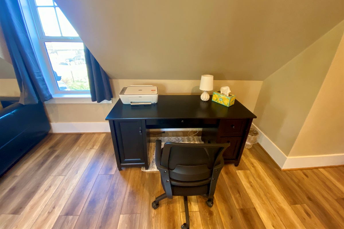 Couch, office desk with chair and printer in Bonus Room