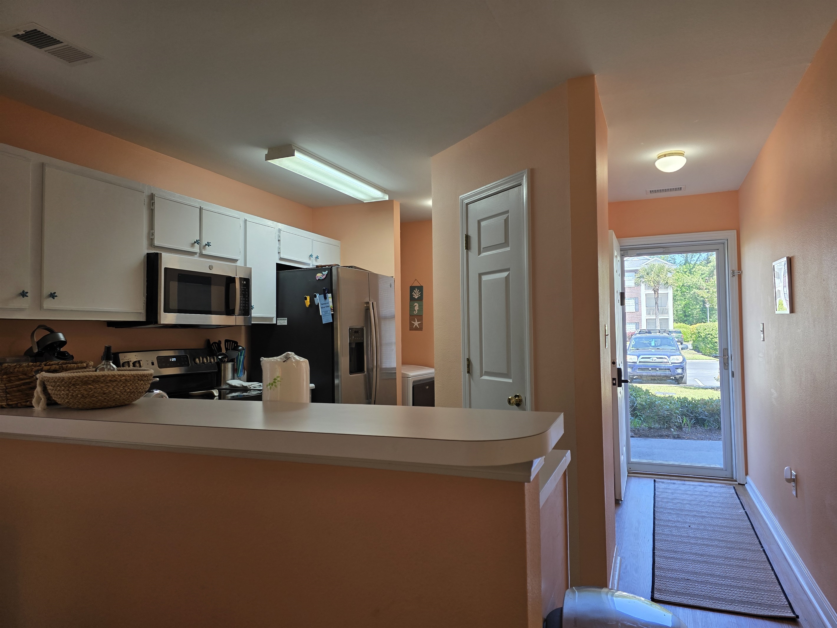 Kitchen Location from Main Entrance