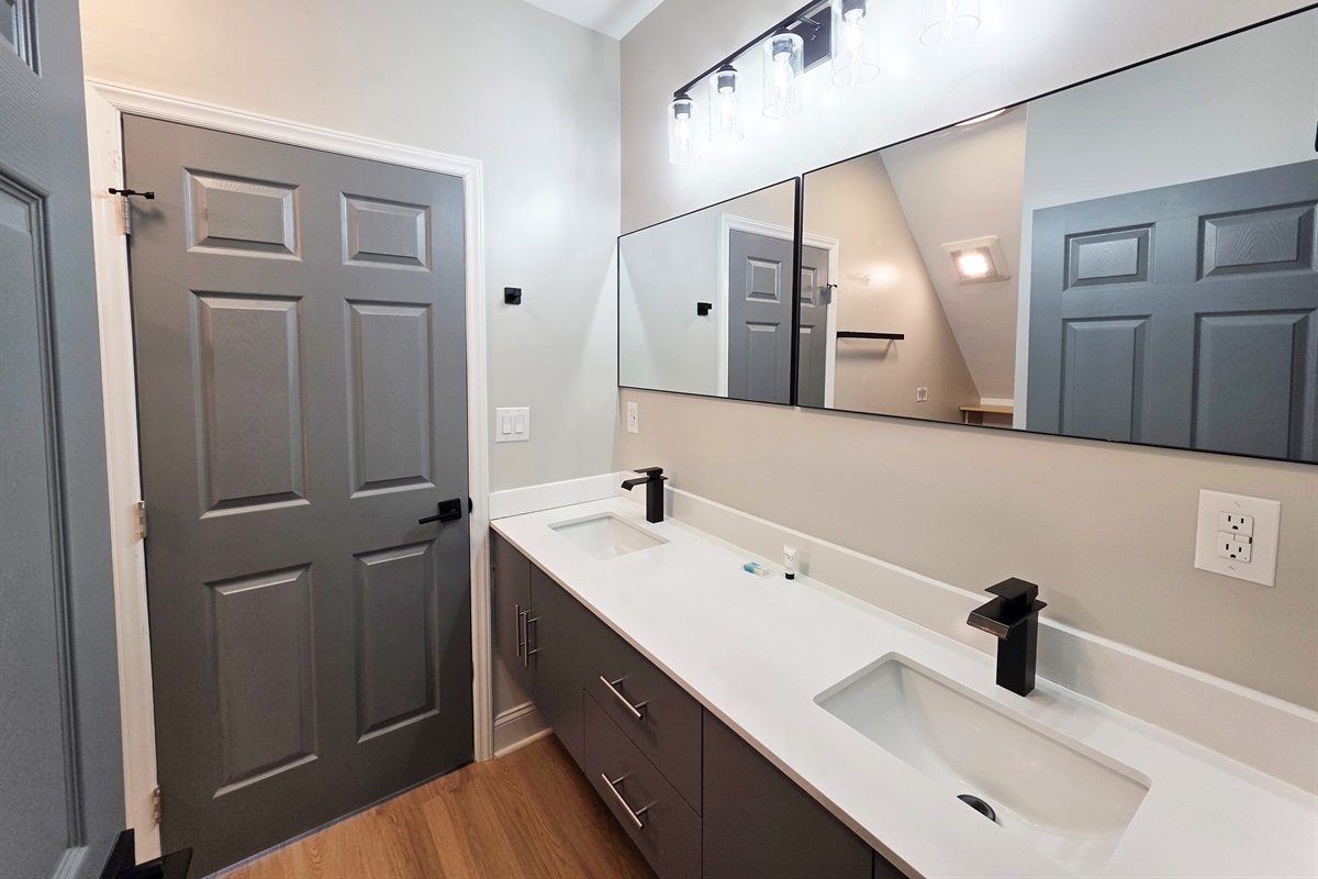 Upstairs Full Bath - (Jack & Jill) - w/Double Sink Vanity