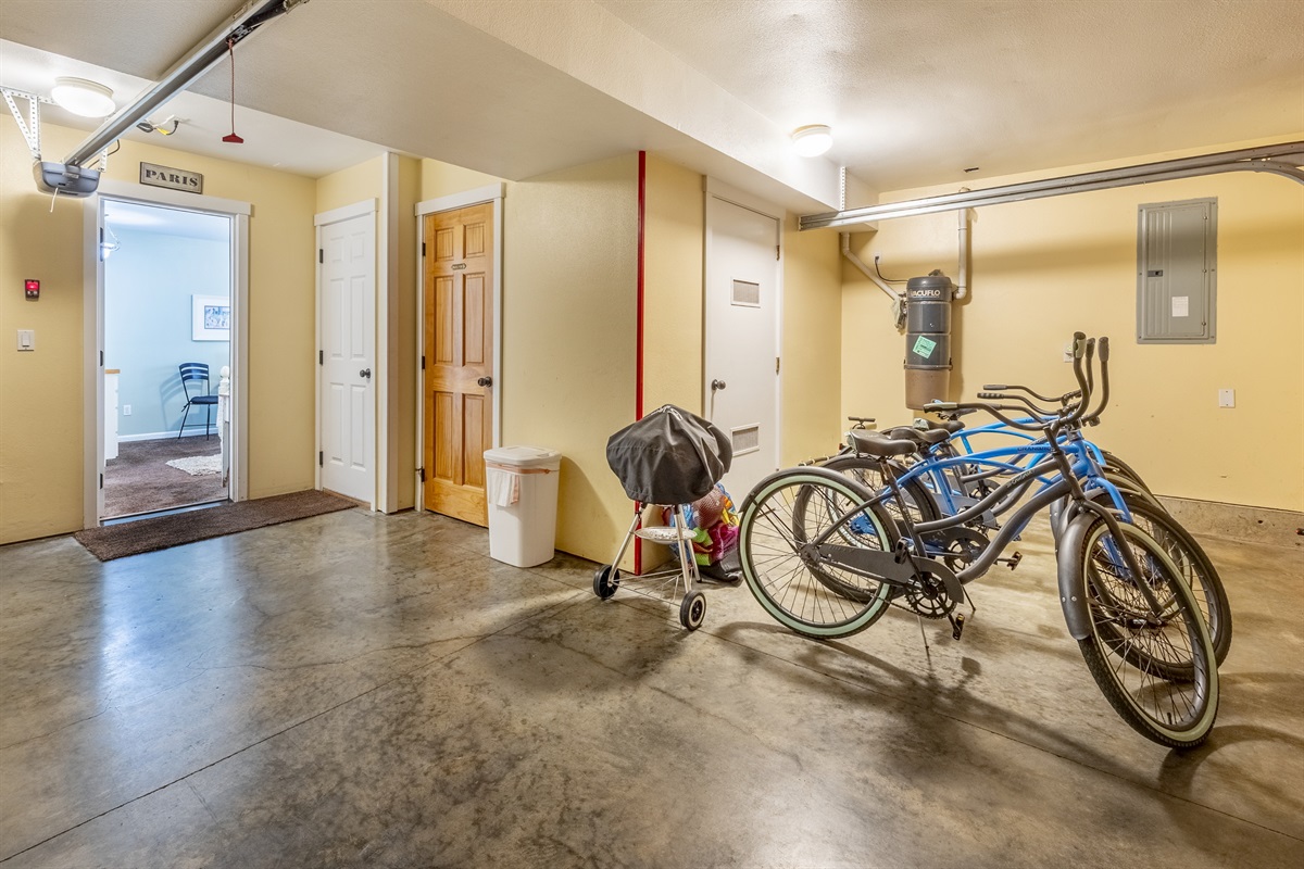 Explore the charming Bella Beach community on one of four beach cruisers, perfect for a leisurely ride to the café for coffee or a sweet treat.