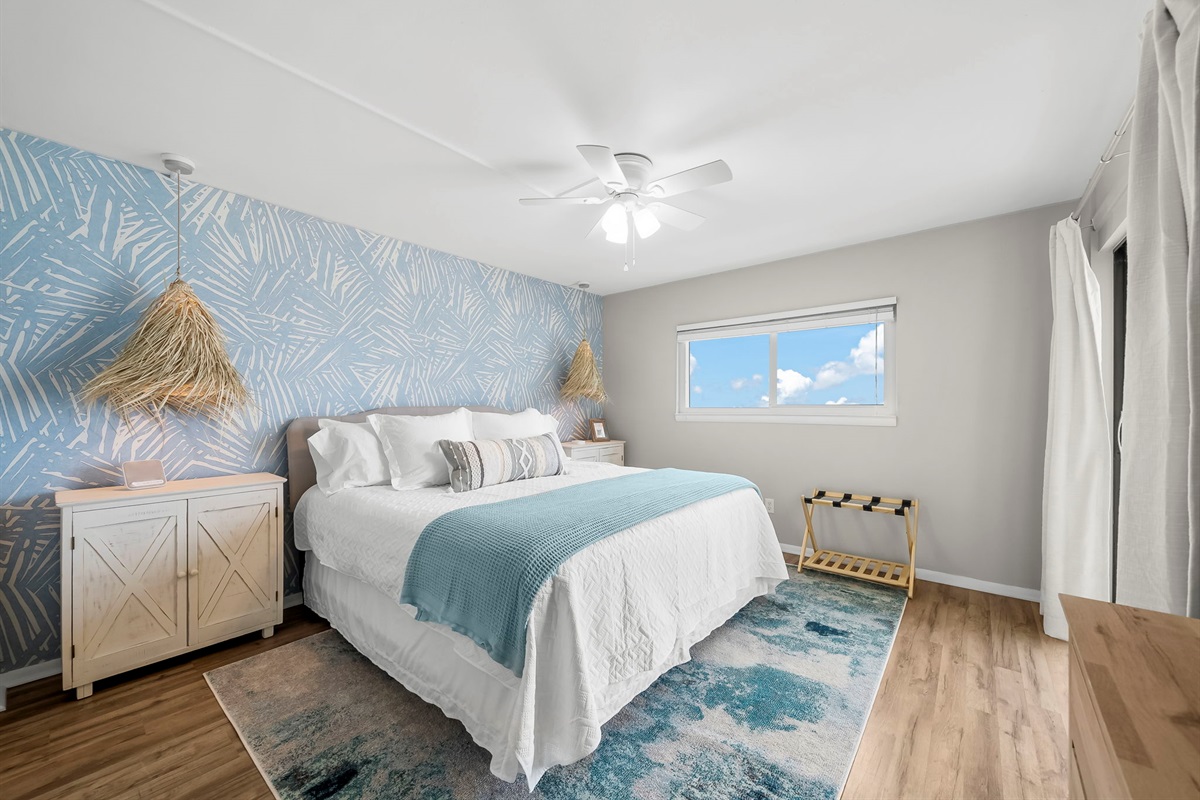 The Master bedroom provides ultimate comfort for a wonderful and rejuvenating nights sleep. Complete with USB chargers and a sound machine, you'll be cozy as a clam!