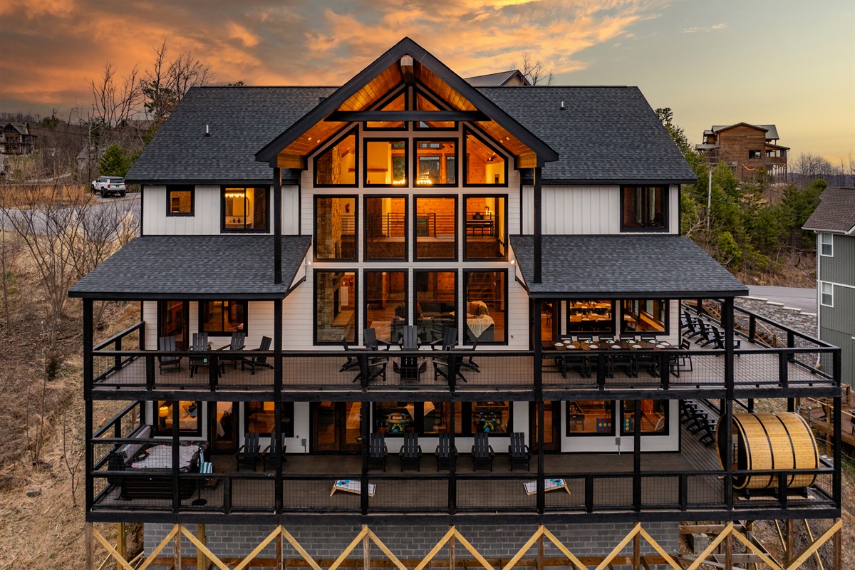Copper Lodge is a spacious, luxury mountain retreat thoughtfully designed to host large groups of up to 26 guests in total comfort & style. With over 8,000 square feet of living space & a variety of upscale amenities, the home is perfect for family reunion