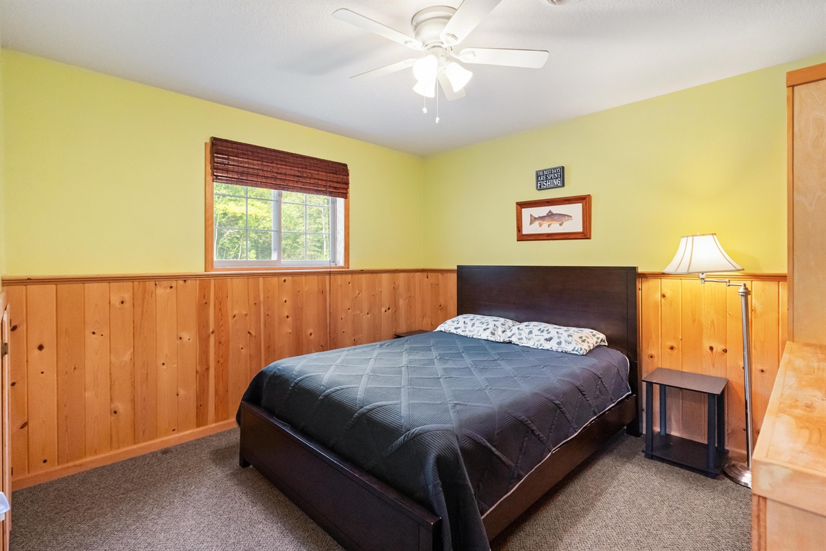 Lower level bedroom with Queen sized bed