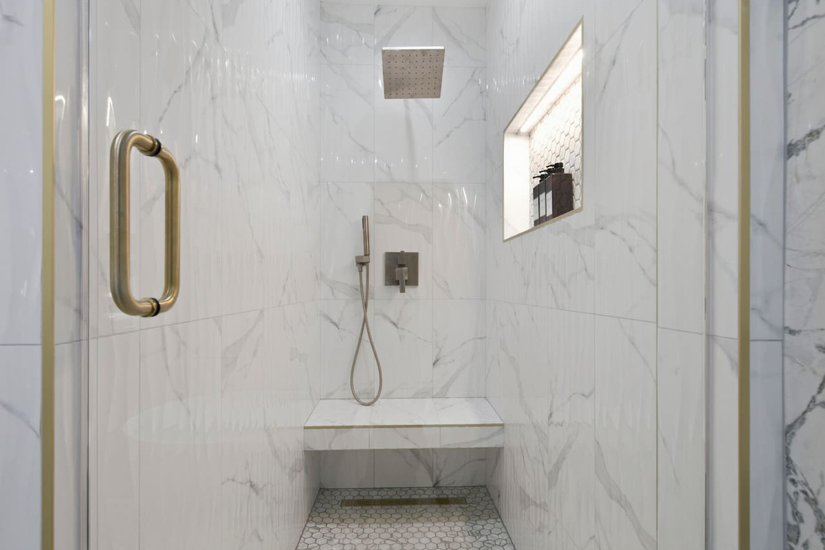 Refresh and recharge in a sleek, stylish shower designed to make your everyday routine feel a little more special.