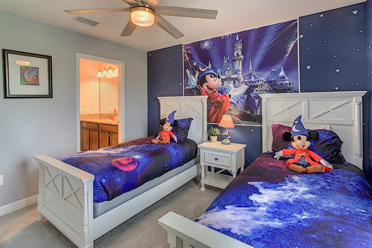 Bedroom #3-2nd Floor-Twin Beds