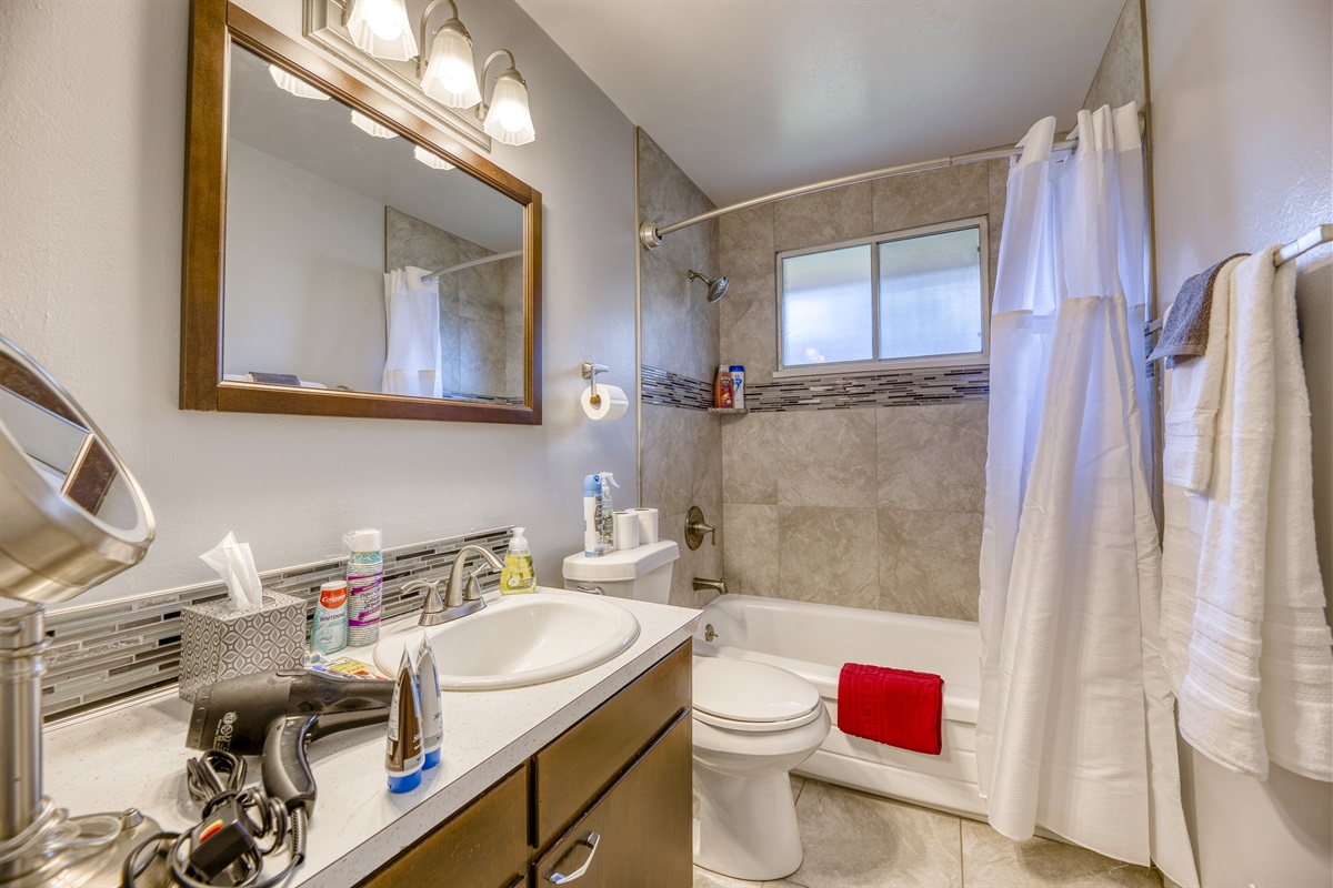 3 Full Bathrooms. Suite 25 has a Shower and Tub combo.