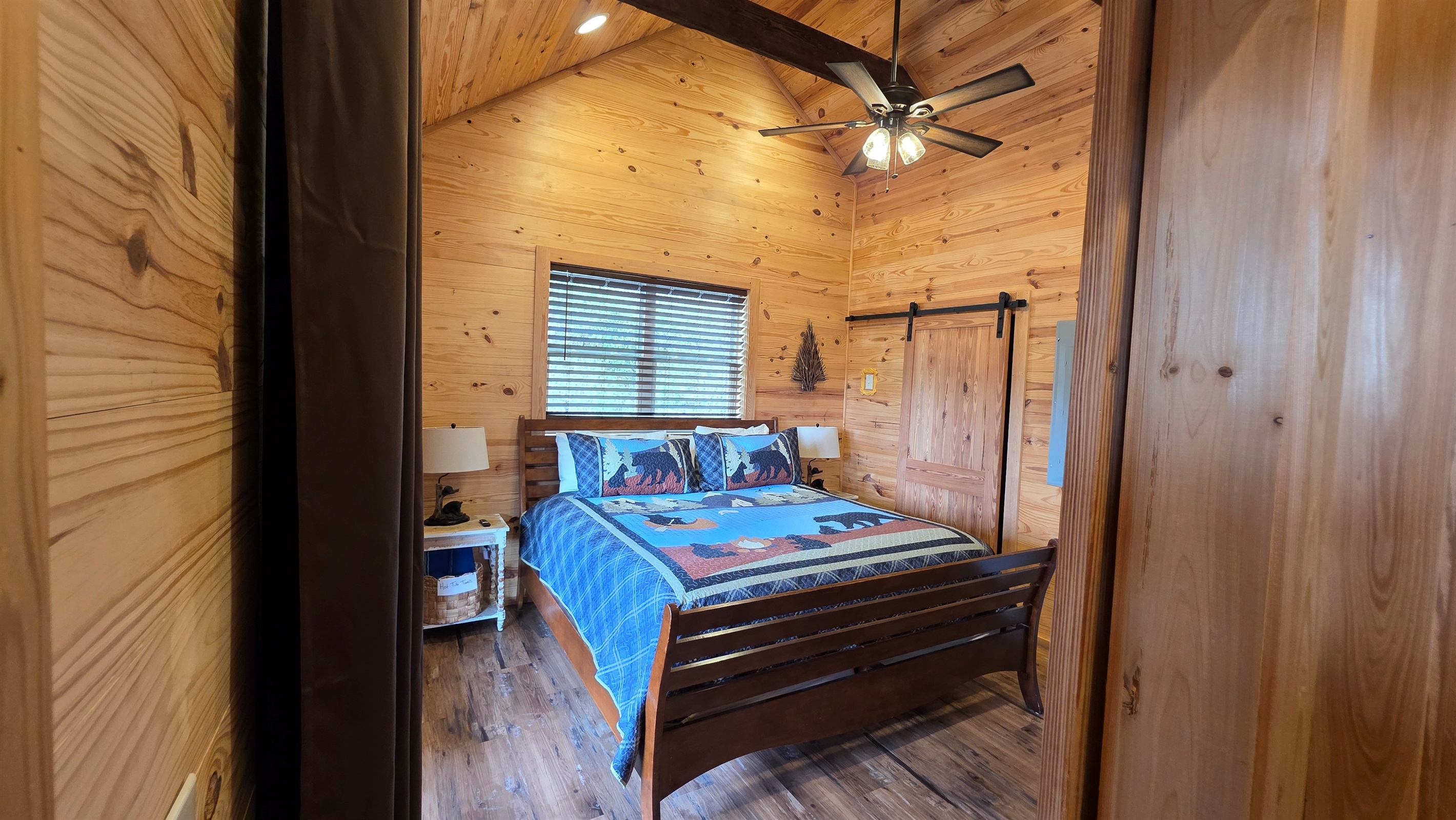 The most comfy king bed you will ever lay on in a vacation rental. 