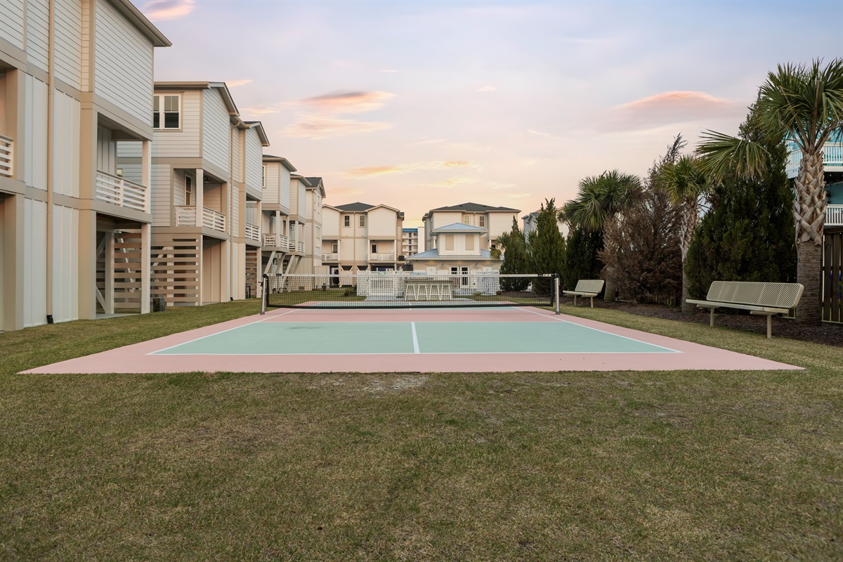 Communal Pickle Ball Courts
