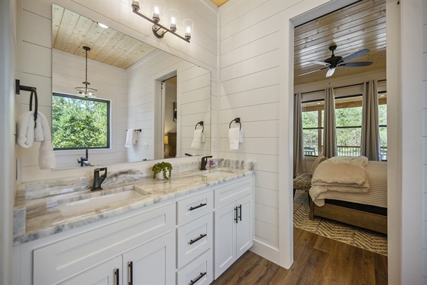 Double vanity in the primary ensuite bathroom