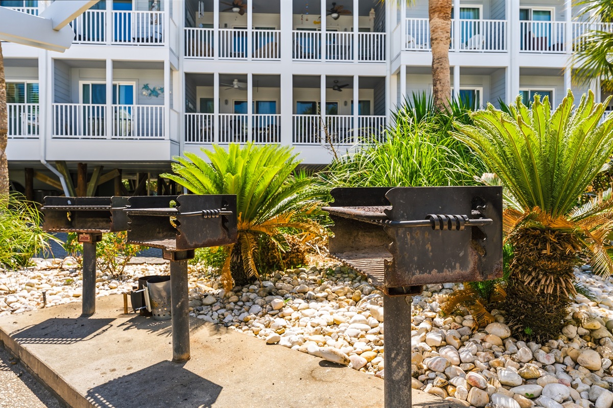 Cook Out anyone?  Grill for your use