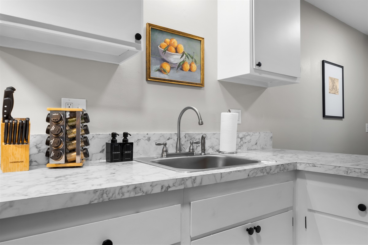 Well-equipped kitchen ready for your stay.