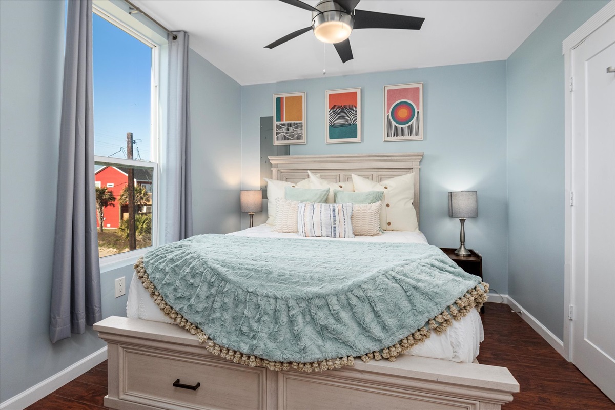 2bd895505a1544309273bbbd7be9c8b1 Large | Beachhouse | Texas | TX | Vacation Homes | Galveston | Crystal Beach | Kokomo | Breezy Days | Beachfront Elegance | Sunrise Serenity | Southern Sands Property Management, LLC