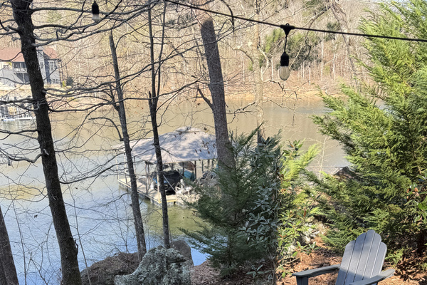 Fire pit for gathering