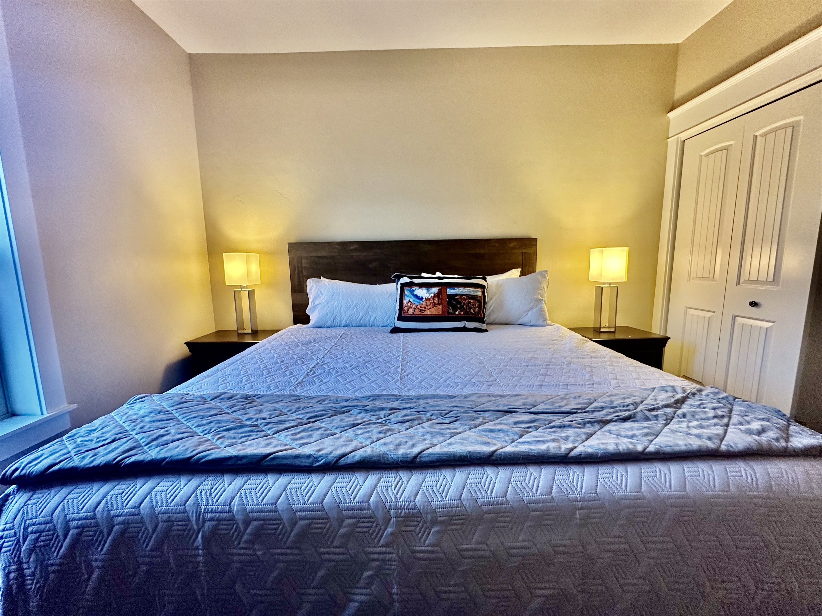 Bedroom 4 King Bed