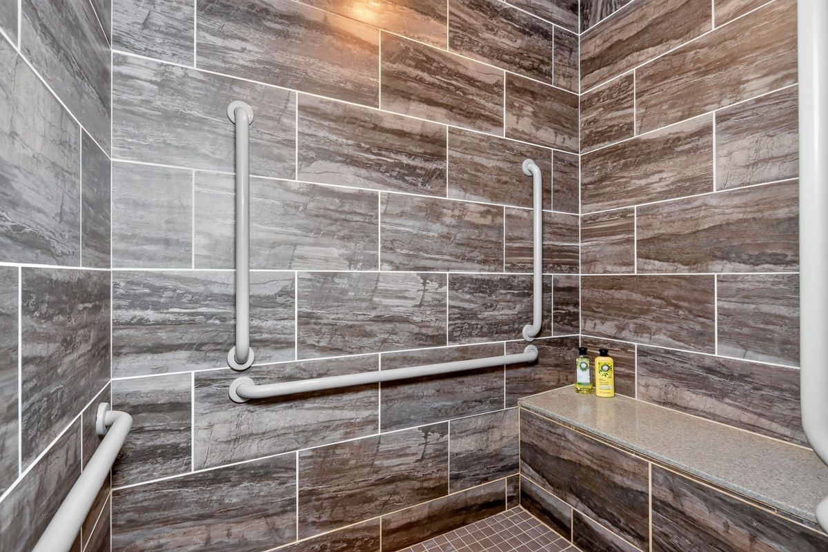 Ensuite