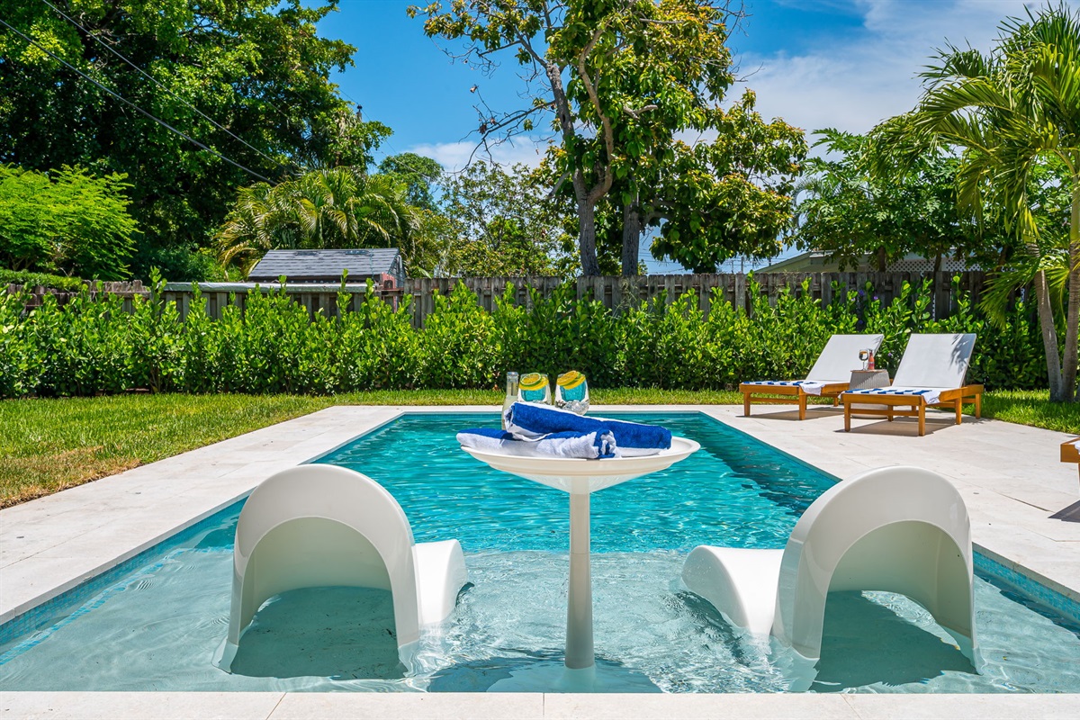 Your private tropical oasis awaits. Lounge poolside, dine al fresco under the palms, and soak up the Palm Beach sun in complete style and seclusion at The Coral Cabana.