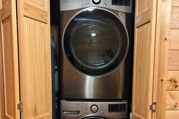 LG wifi washer/dryer in lower level bunk room