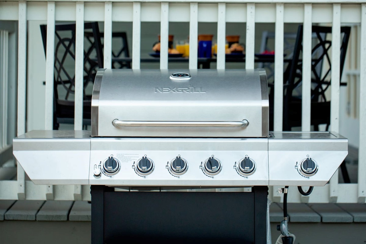 Fire up the grill for a perfect BBQ evening on our spacious deck, making every meal a special occasion. Our propane BBQ grill awaits your culinary skills, ready to turn your fresh ingredients into a feast to remember.