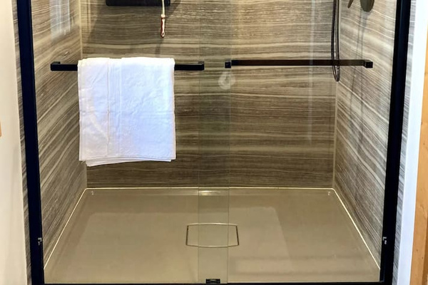 Main bathroom