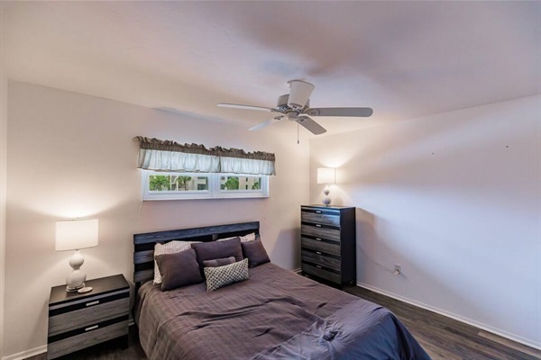 Guest Room w/Queen