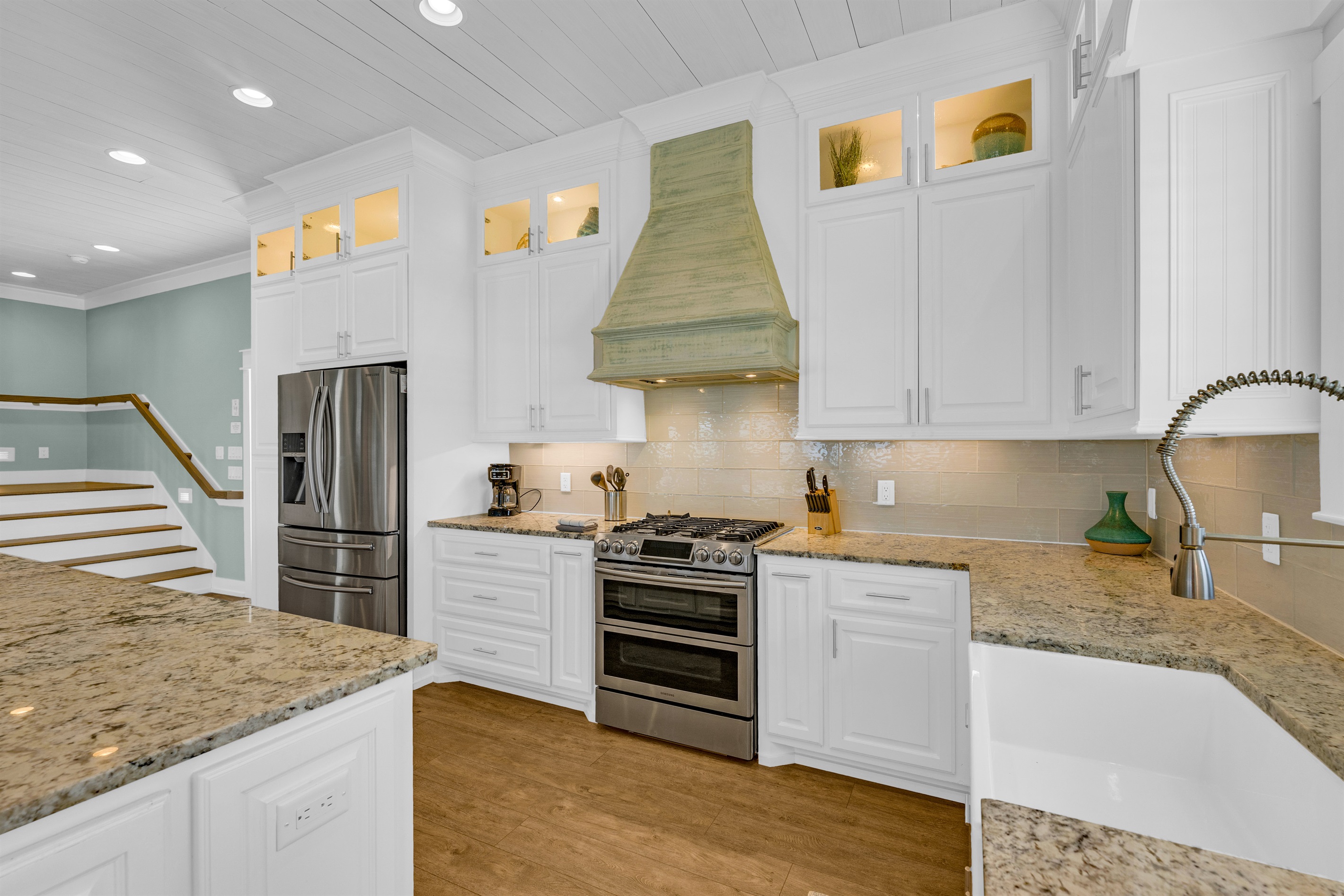 Sea It All: Prepare gourmet meals in our fully equipped kitchen. 